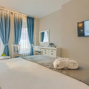 New Era Old Town Parking With Fee Nearby Hotel Bucarest