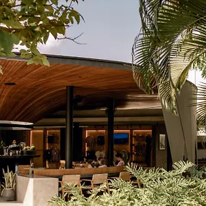 Wave House Canggu (Bali)